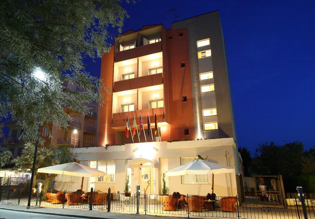 Miramare Inn Hotel マロッタ エクステリア 写真